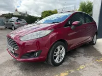 Begagnad Ford Fiesta Zetec 75 HK (55 kW) 2014 Röd Halvkombi
