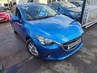 Usado Mazda 2 2015 Azul Citadino