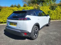 Gebraucht Peugeot e-2008 GT 113 kW (154 PS) 2024 Weiß SUV