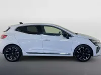 Used Renault Clio Techno 90 HP (66 kW) 2024 White Hatchback