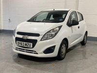 Used Chevrolet Spark LS 67 HP (49 kW) 2013 White Hatchback