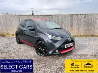 Used Toyota Aygo x-press 71 HP (52 kW) 2018 Grey Hatchback