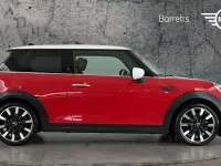 Used Mini Cooper Exclusive 134 HP (98 kW) 2022 Red Hatchback
