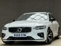 Used Volvo V60 R-Design Pro 190 HP (139 kW) 2019 White Estate