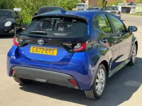 Usado Toyota Yaris Hybrid 2022 Azul Citadino