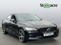 Usado Volvo S60 Plus 250 HP (183 kW) 2023 Preto Sedan
