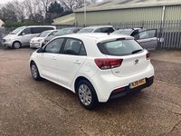Used Kia Rio 83 HP (61 kW) 2018 White Hatchback