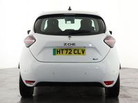 Used Renault Zoe SE 80 kW (110 HP) 2022 White Hatchback