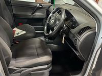 Begagnad VW Polo SE 75 HK (55 kW) 2006 Silver Halvkombi