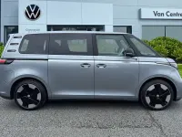 Usado VW ID. Buzz Pro 150 kW (204 CV) 2023 Plateado Monovolumen