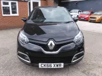 Used Renault Captur Dynamique 90 HP (66 kW) 2016 Black SUV
