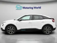 Używany Citroën e-C4 Shine 100 kW (136 KM) 2023 Hatchback