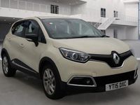 Used Renault Captur Dynamique 90 HP (66 kW) 2015 White SUV
