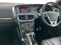 Used Volvo V40 R-Design 122 HP (89 kW) 2019 Hatchback