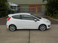 Used Ford Fiesta Zetec 125 HP (91 kW) 2013 White Hatchback