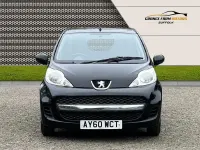 Begagnad Peugeot 107 68 HK (50 kW) 2010 Svart Halvkombi