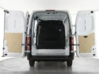 New Renault Master 103 kW (141 HP) 2026 White MPV