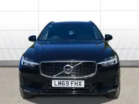 Usado Volvo XC60 R-Design Pro 197 HP (144 kW) 2021 SUV