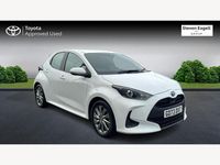 Used Toyota Yaris Hybrid 114 HP (83 kW) 2024 White Hatchback