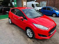 Usado Ford Fiesta Titanium 2016 Vermelho Citadino