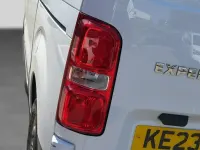 Used Peugeot Expert Premium 142 HP (104 kW) 2023 White Van