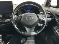 Used Toyota C-HR 122 HP (89 kW) 2019 White SUV