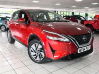 Used Nissan Qashqai Acenta Premium 140 HP (102 kW) 2024 Red SUV