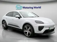 Used Porsche Macan Performance Package 330 kW (449 HP) 2025 Grey SUV