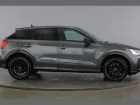 Usado Audi SQ2 Black Edition 300 CV (220 kW) 2026 Gris SUV