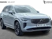 Usado Volvo XC90 Ultra 455 HP (334 kW) 2025 Cinzento SUV