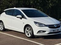 Used Vauxhall Astra SRi 150 HP (110 kW) 2017 White Hatchback