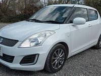 Begagnad Suzuki Swift 94 HK (69 kW) 2015 Silver Halvkombi
