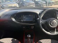 Used Toyota Aygo X 72 HP (52 kW) 2023 Chilli red bitone SUV