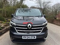 Begagnad Renault Trafic 150 HK (110 kW) 2024 Grå