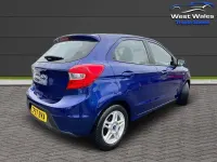 Używany Ford Ka Plus Zetec 85 KM (62 kW) 2018 Niebieski Hatchback