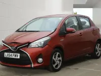 Used Toyota Yaris Active 101 HP (74 kW) 2021 Red Hatchback