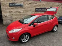Used Ford Fiesta Zetec 82 HP (60 kW) 2012 Red Hatchback