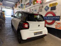 Used Smart ForFour Prime 71 HP (52 kW) 2019 Black Hatchback