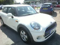 Usado Mini Cooper Hatch 2017 Blanco Utilitario