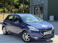 Used Peugeot 208 Active 68 HP (50 kW) 2015 Blue Hatchback