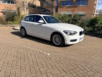 Used BMW 118 Comfort Edition 143 HP (105 kW) 2013 White Hatchback