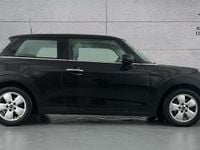 Used Mini Cooper Classic 134 HP (98 kW) 2022 Black Hatchback