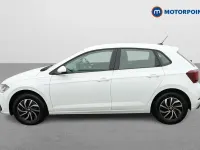 Begagnad VW Polo Life 2024 Vit Halvkombi