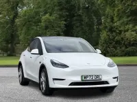 Begagnad Tesla Model Y Long Range AWD 378 kW (514 HK) 2022 Vit SUV