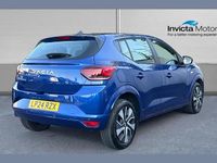 Begagnad Dacia Sandero Expression 91 HK (66 kW) 2024 Blå Halvkombi