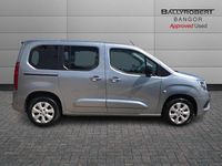 Używany Vauxhall Combo 98 kW (134 KM) 2022 Szary Minivan