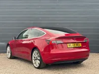 Usado Tesla Model 3 Performance 461 kW (627 HP) 2019 Vermelho Sedan