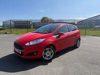 Usado Ford Fiesta Zetec 2013 Vermelho Citadino