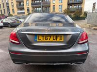 Begagnad Mercedes E220 AMG line 2017 Grå Sedan