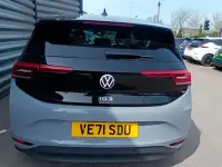 Usado VW ID.3 Family 150 kW (204 CV) 2022 Gris Utilitario